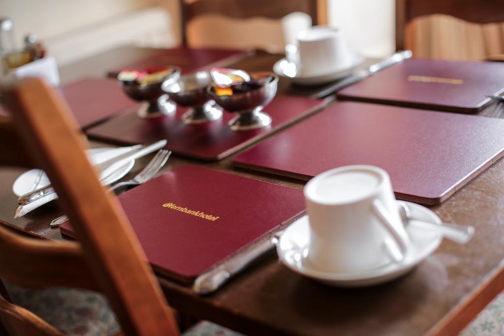 Fernbank Hotel Basingstoke Exterior foto